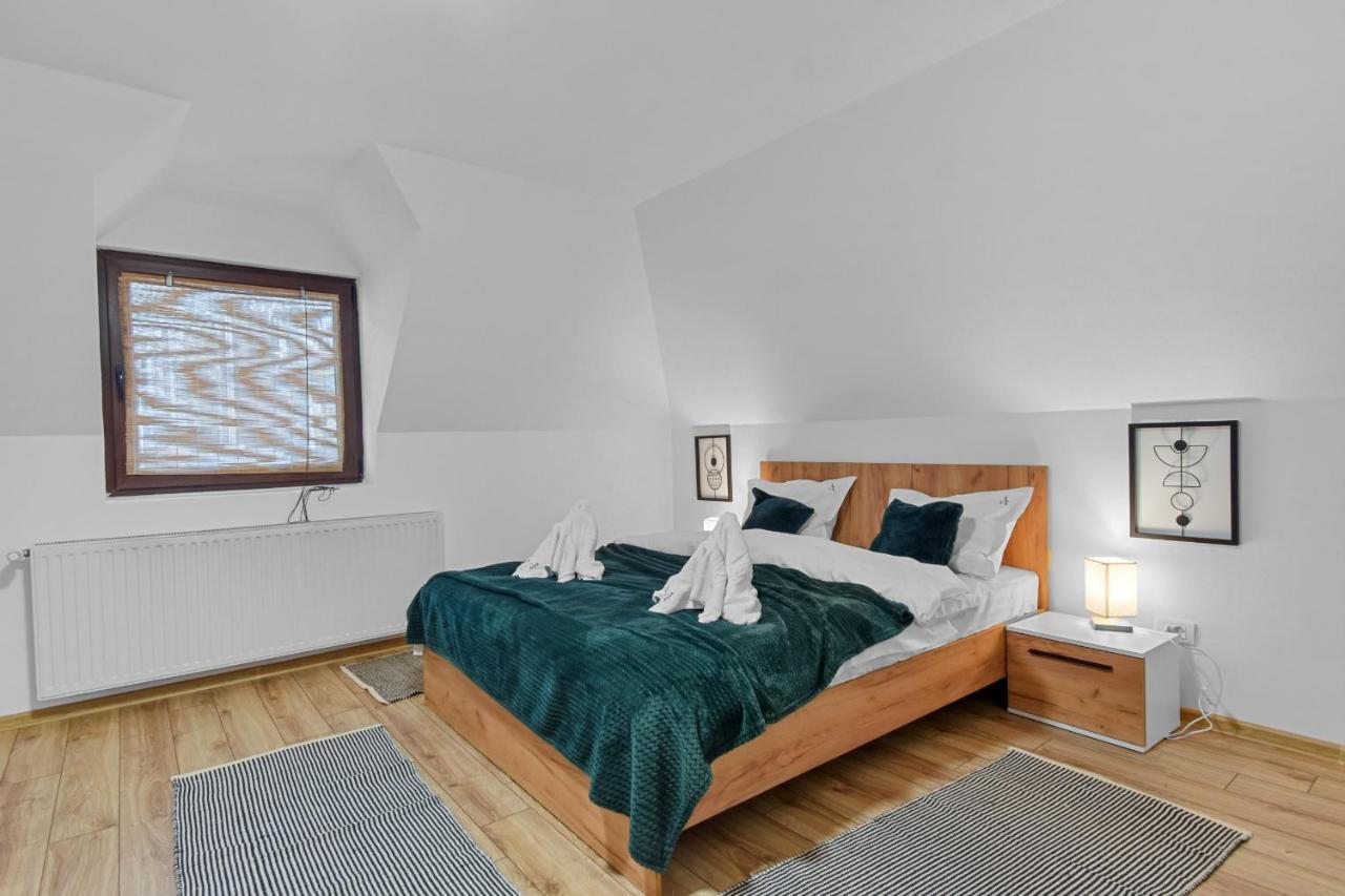 Two Bedrooms Hytta Apartment Sinaia Exterior photo